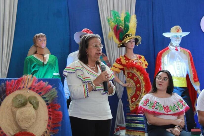 HUIPIL9