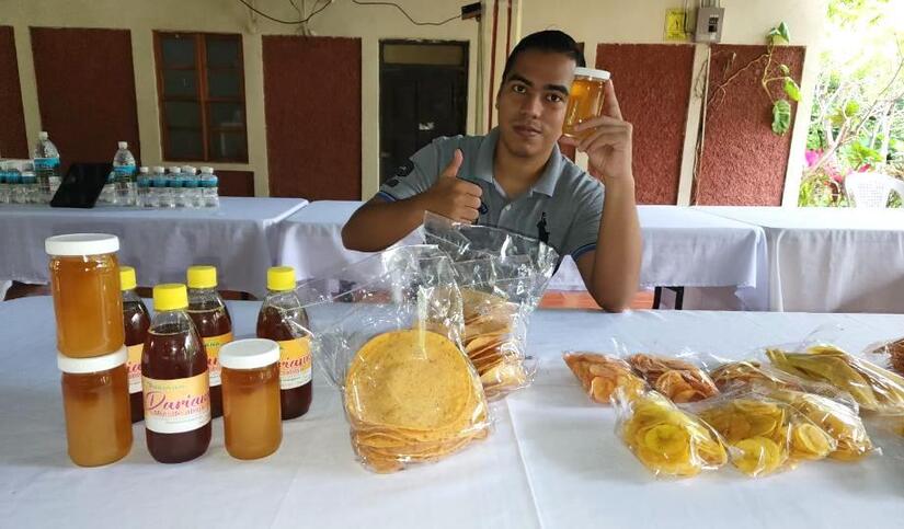 EMPRENDEDORES-ESTELI-(6)