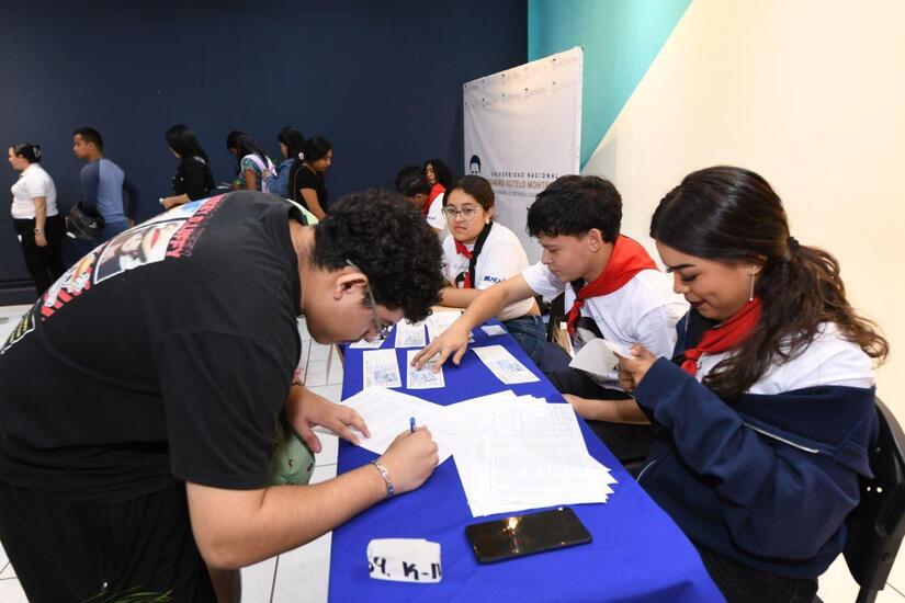 Becas-Universitarias-20