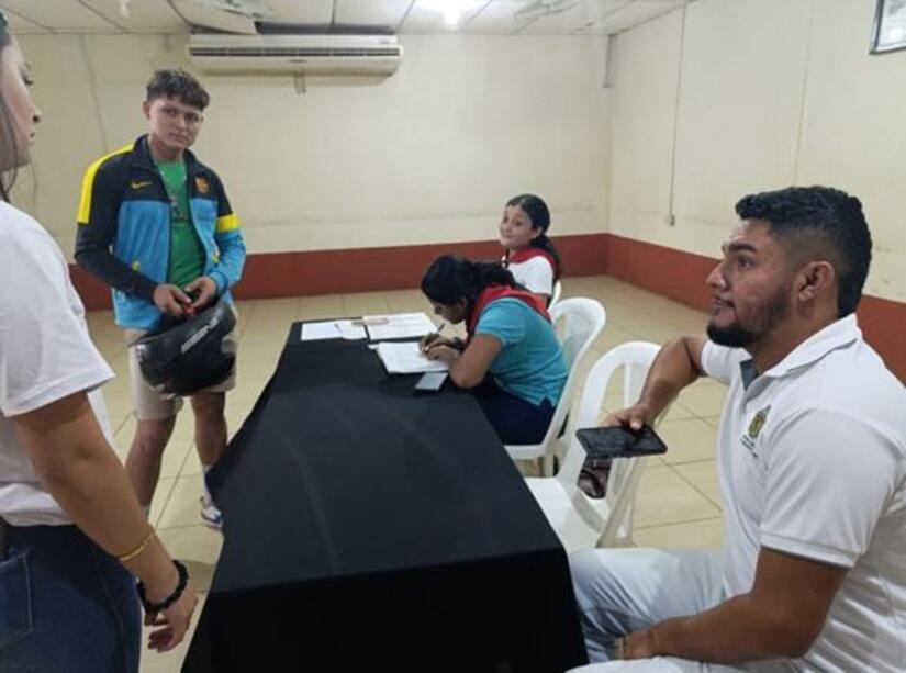 Becas-Universitarias-8