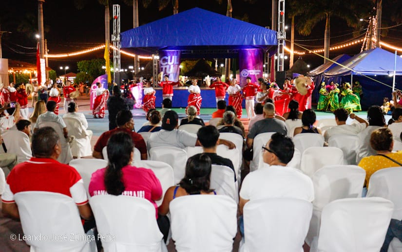 Salvador-Allende--(7)