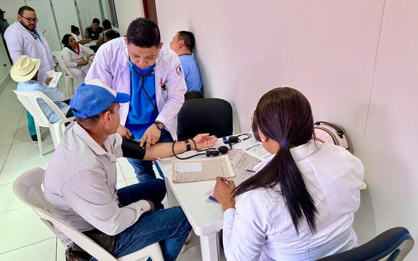 MEGA-FERIA-DE-SALUD--(15)