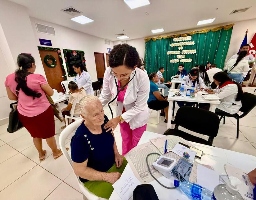 MEGA-FERIA-DE-SALUD--(8)