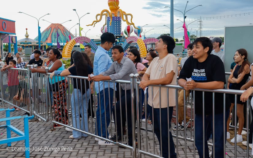 Salvador-Allende--(19)