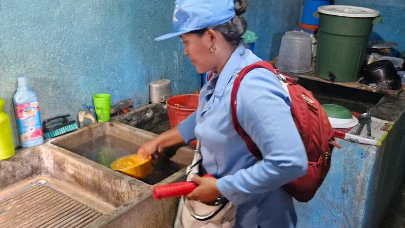 FUMIGACION-BARRIO-WALTER-FERRETI10