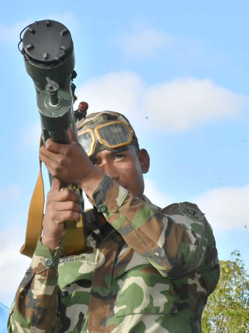 ENTREGA-DE-TACTICA-MILITAR16