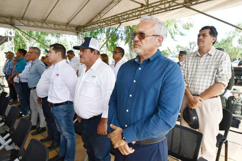 ENTREGA-DE-TACTICA-MILITAR9