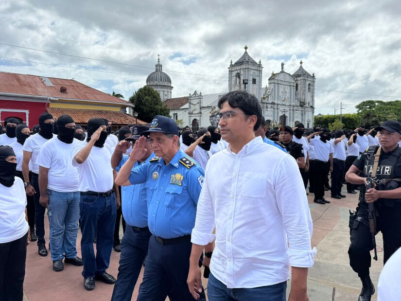 PV-9POLICIA-VOLUNTARIA-EN-RIVAS-