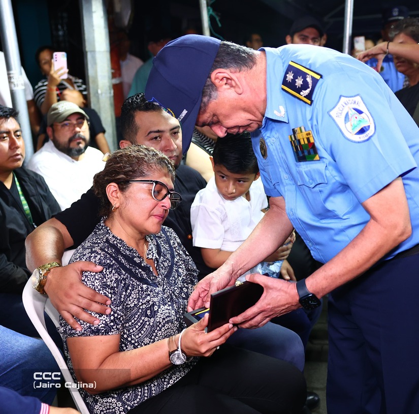 Comisionado-General-Yuri-Valle-Olivares-(4)