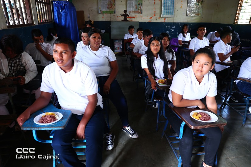 Programa-Secundaria-a-Distancia-en-el-Campo-36