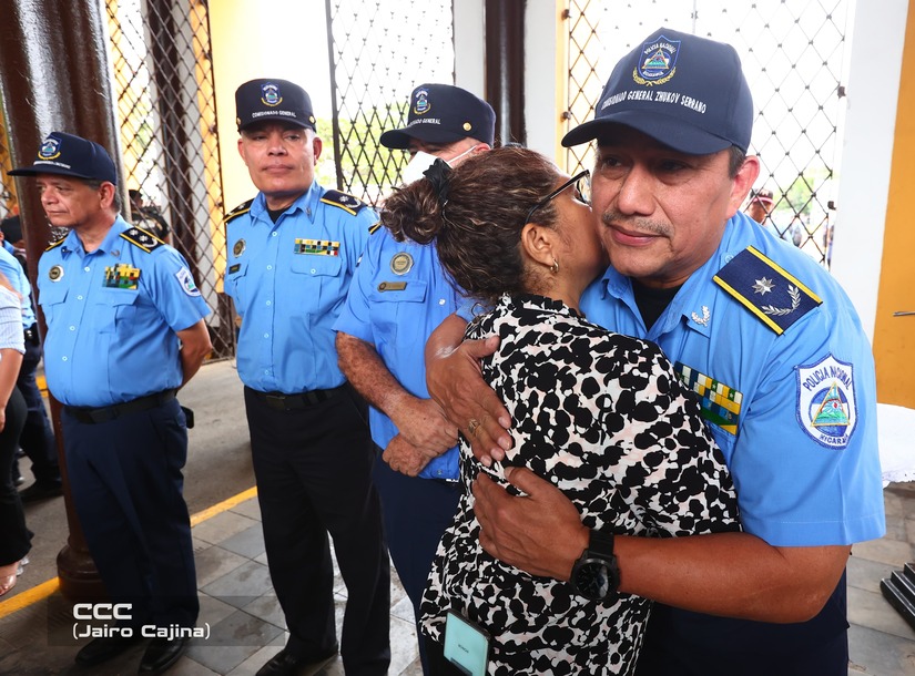 Honras-Funebres-Cmdo-Gral-Yuri-Valle-Olivares-(16)