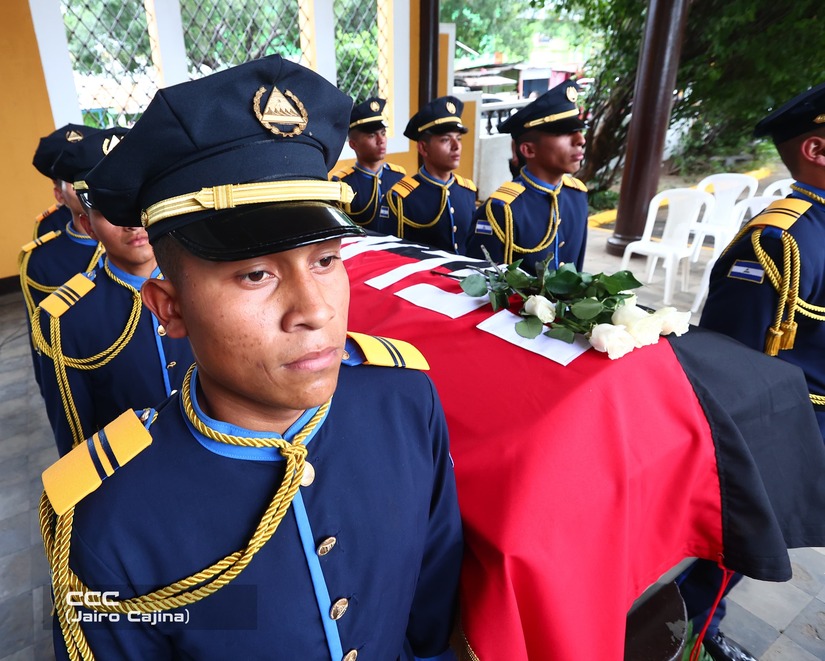 Honras-Funebres-Cmdo-Gral-Yuri-Valle-Olivares-(19)