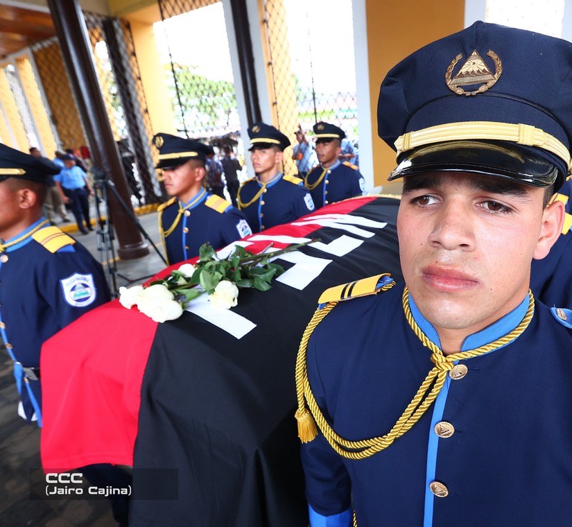 Honras-Funebres-Cmdo-Gral-Yuri-Valle-Olivares-(23)