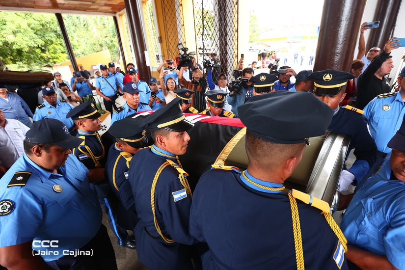 Honras-Funebres-Cmdo-Gral-Yuri-Valle-Olivares-(37)