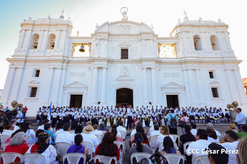 9-ASAMBLEA-NACIONAL-RINDE-HOMENAJE-A-RUBEN-DARIO-