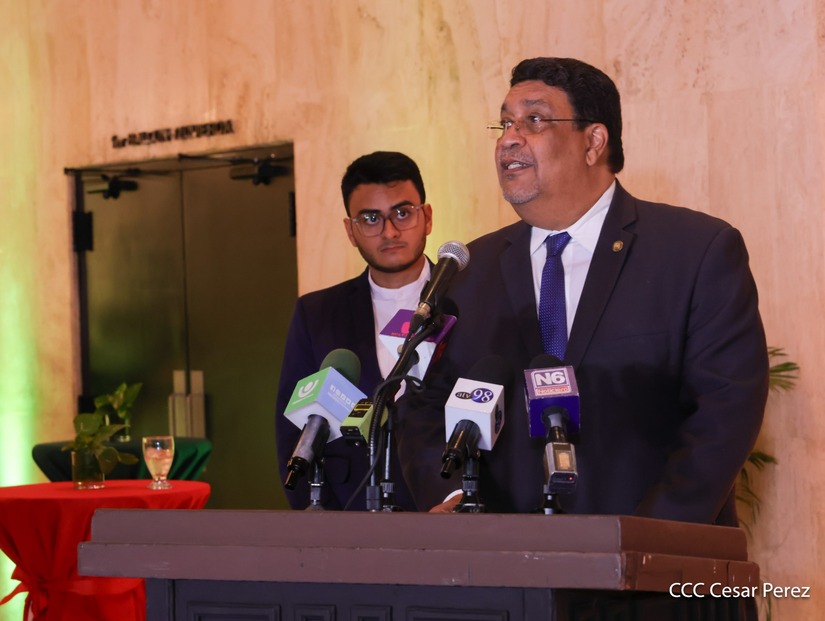 Revolucion-Islamica-(10)