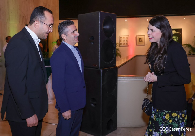 Revolucion-Islamica-(3)