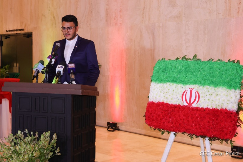 Revolucion-Islamica-(4)