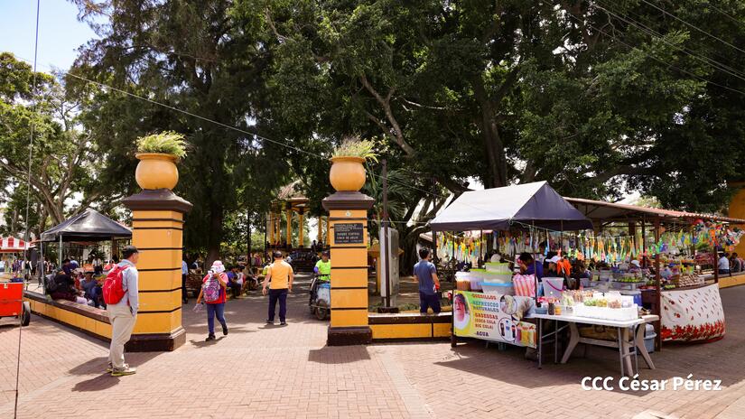 Festivales-de-Trajes-Originales-de-Nuestro-Folklore-5