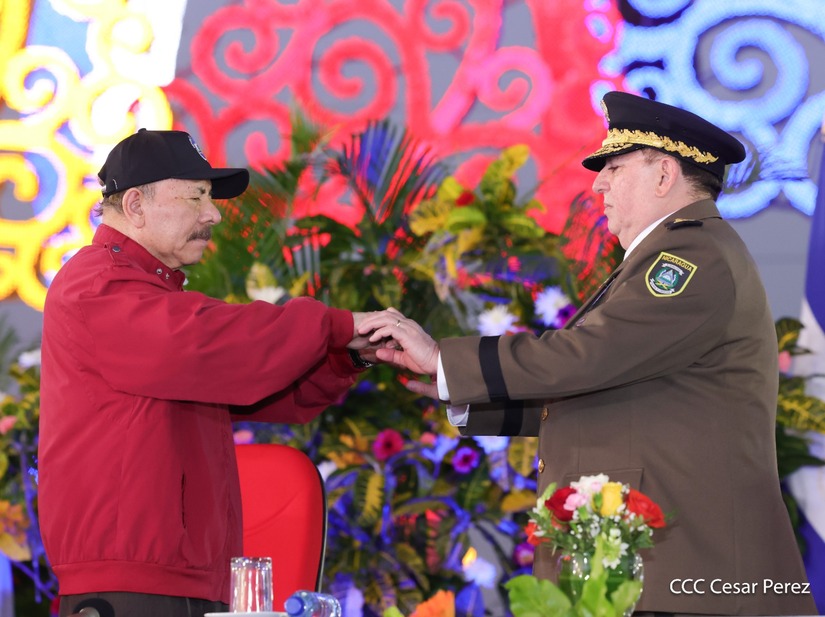 Juramentacion-al-Jefe-del-Ejercito-30