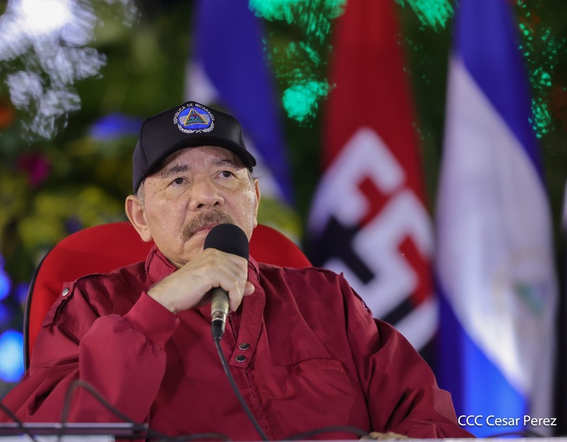 Juramentan-al-Jefe-del-Ejercito-15