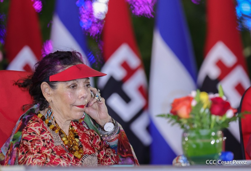 Juramentan-al-Jefe-del-Ejercito-16