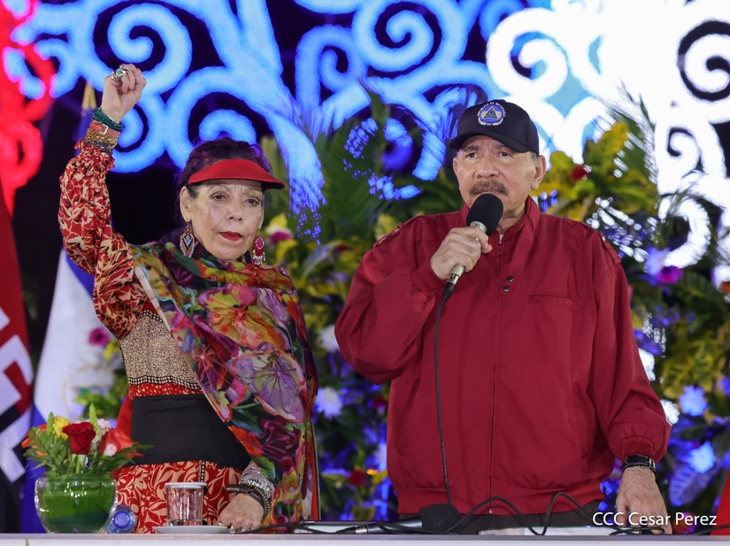 Juramentan-al-Jefe-del-Ejercito-27