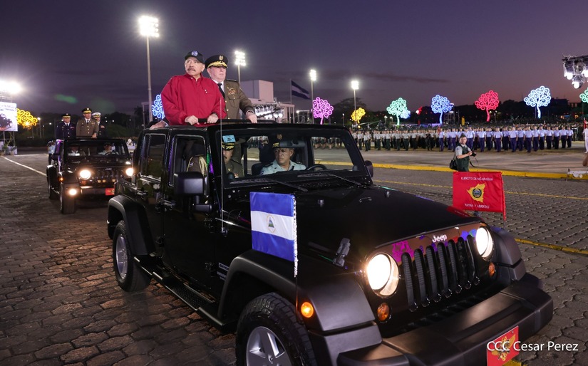 Juramentan-al-Jefe-del-Ejercito-36