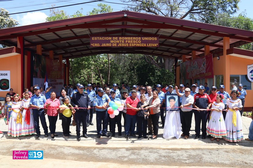 Estacion-de-Bomberos-en-el-Crucero-3