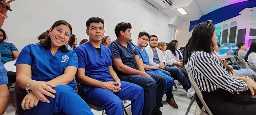 Estudiantes-de-Medicina-2