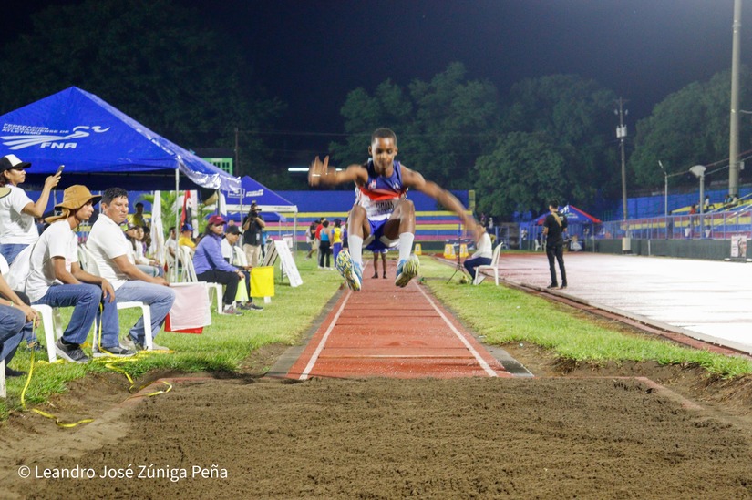 ATLETISMO--(30)