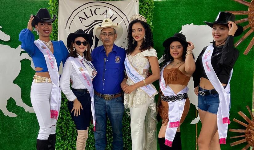DESFILE1