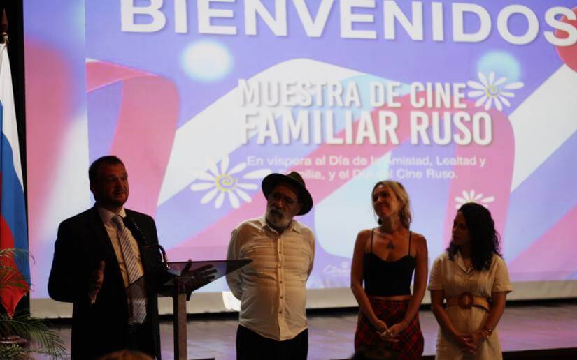 proyeccion-cineruso-4