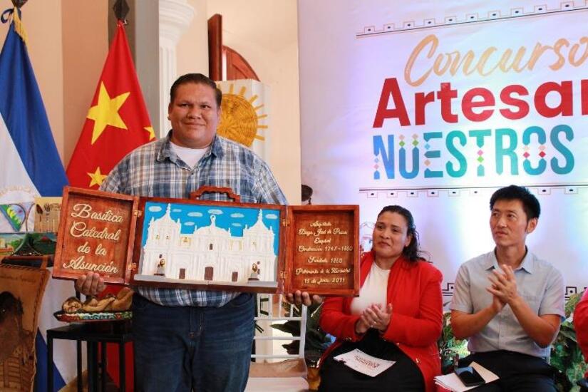 PREMIO14