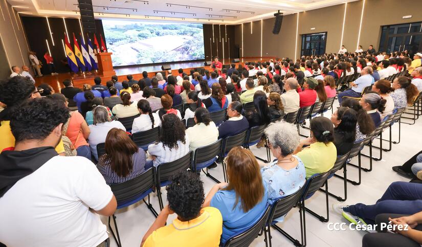 AUDITORIO14