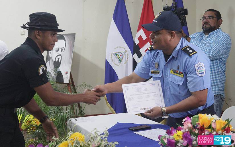 BOMBEROS11