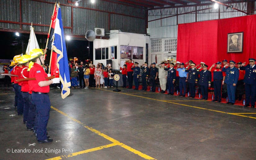 BOMBEROS-8