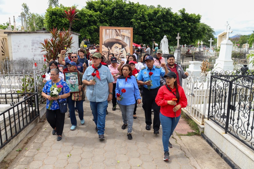 ESTELI-(33)
