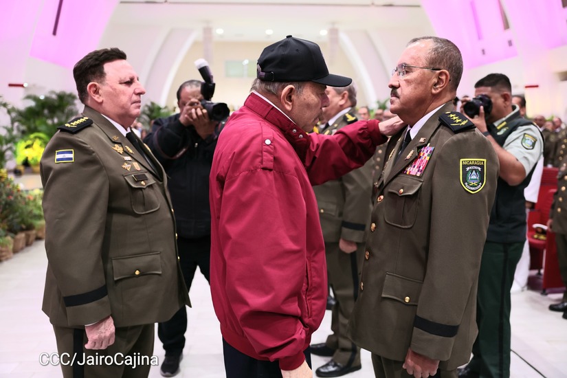 Acto-de-ascenso-militar-24