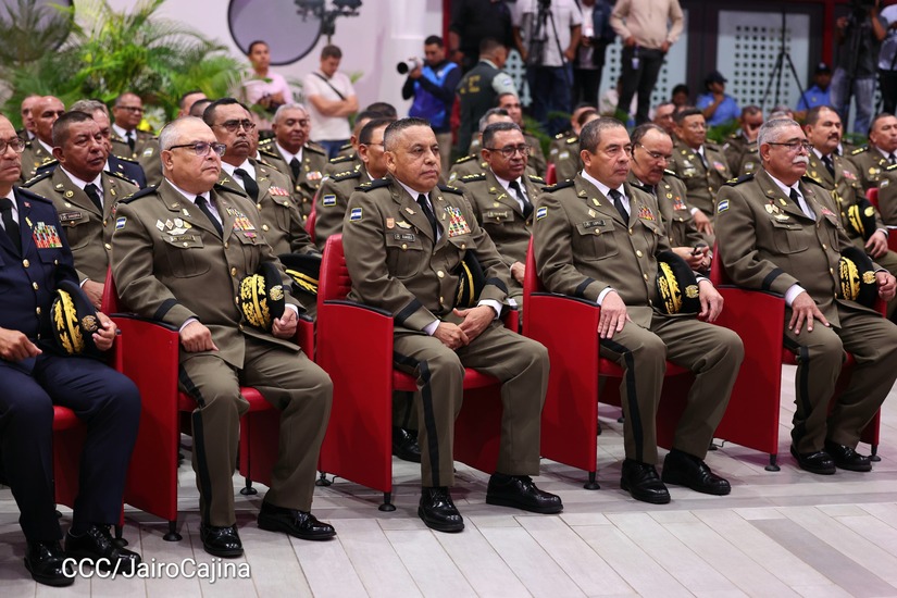 Acto-de-ascenso-militar-31