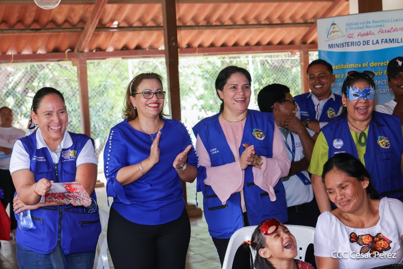 Ministerio-de-la-Familia-25