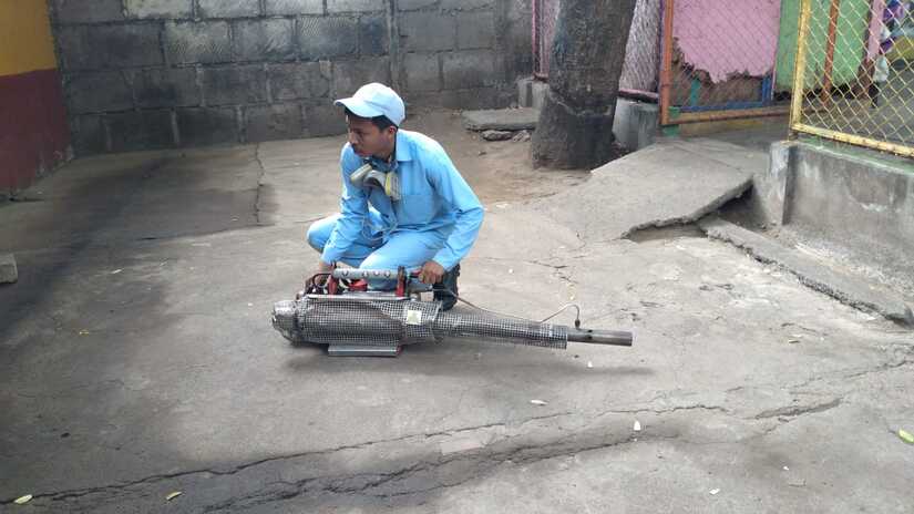 Brigadas-de-fumigacion-MINSA-14