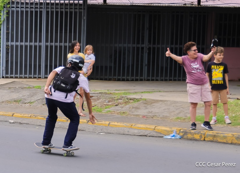 Skateboarding--(17)