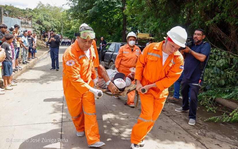BOMBEROS6