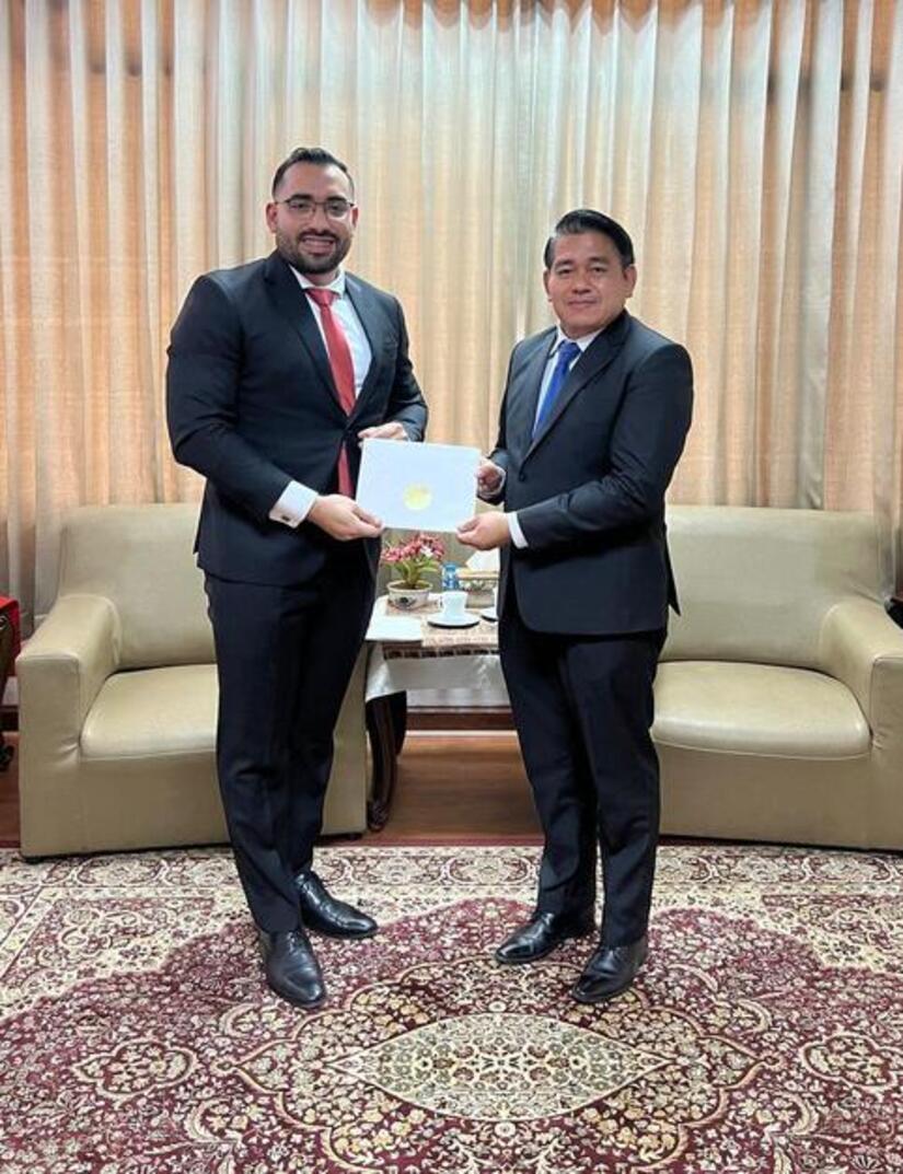 Mario-Armengol-en-Laos-1