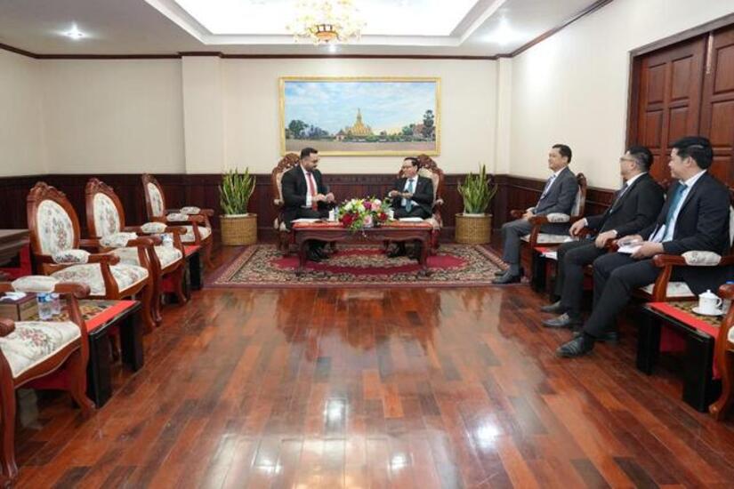 Mario-Armengol-en-Laos-4