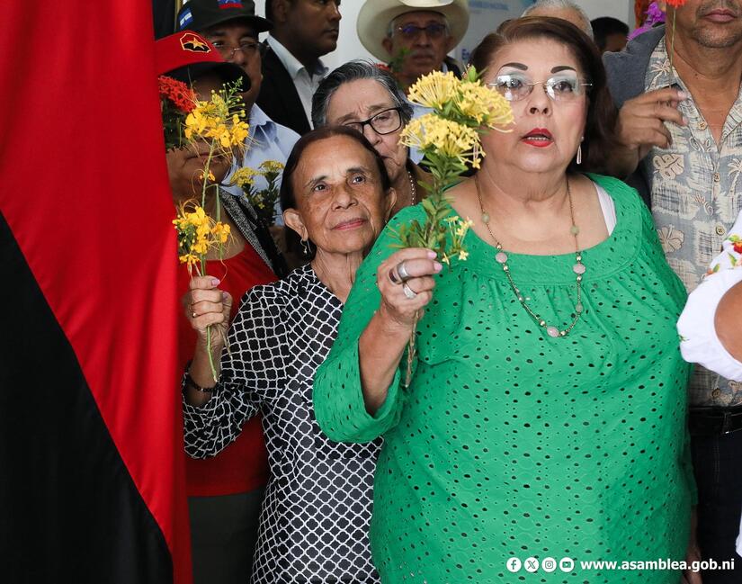 Asamblea-Nacional-rinde-homenaje-al-comandante-Hugo-Chavez-4