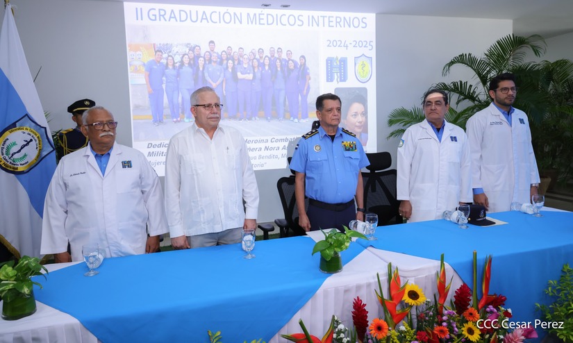 Graduacion-Medicos-Policia-Nacional-1