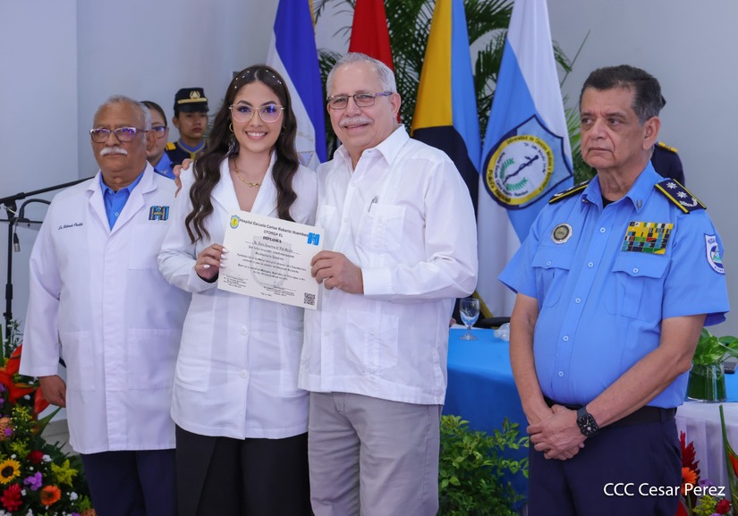 Graduacion-Medicos-Policia-Nacional-37