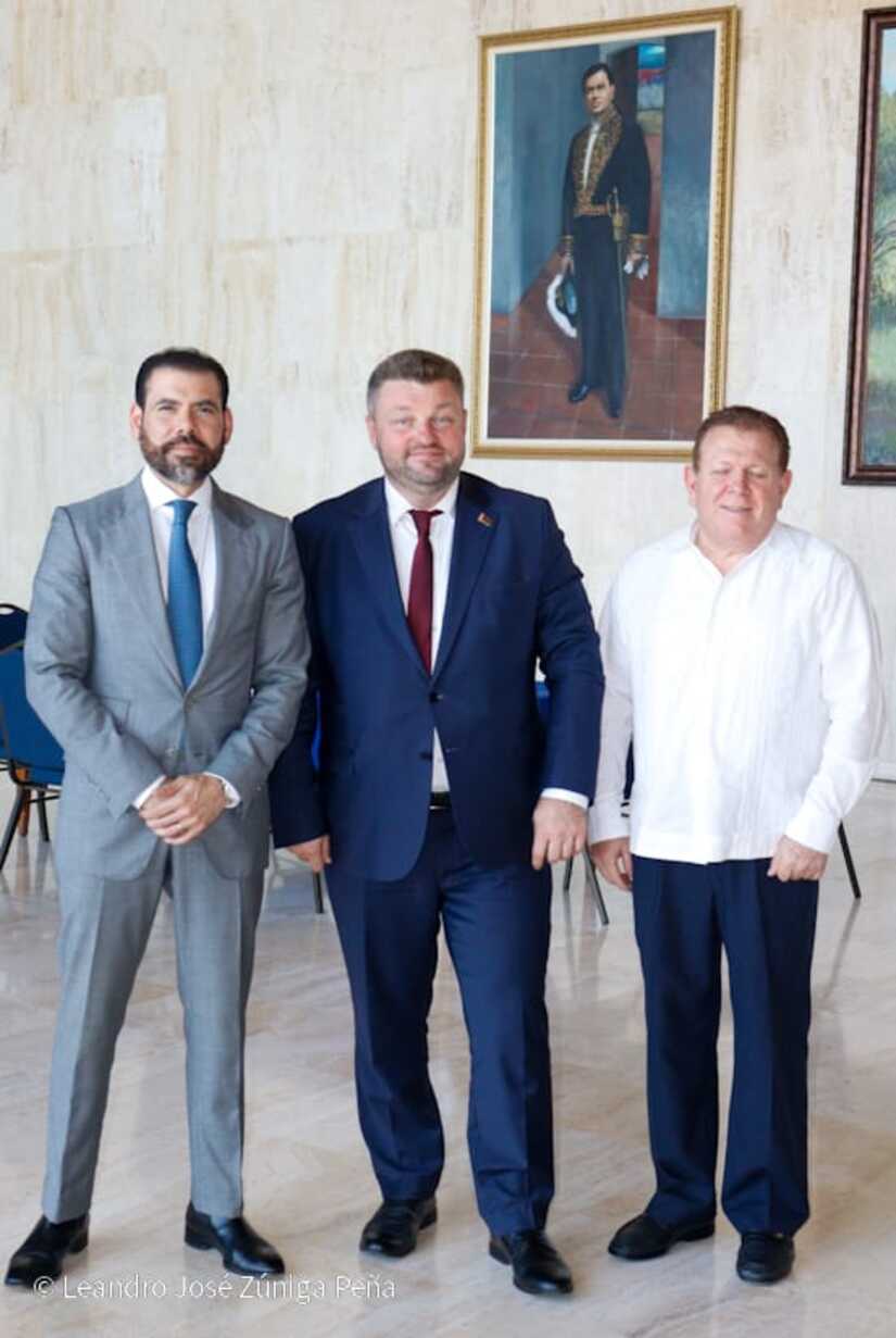 Visita-del-Embajador-de-Bielorrusia-al-TNRD-23